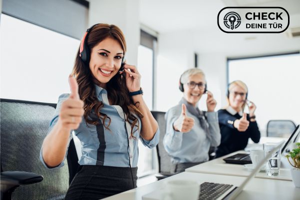 Türe reparieren, Türreparatur Kosten sparen, schnelle Türreparatur. Service online, für die gesamte Schweiz, kostenlose Analyse, Experten Team, Schnelle Hilfe und Diagnose, professionelle Reparatur nach Einbruch